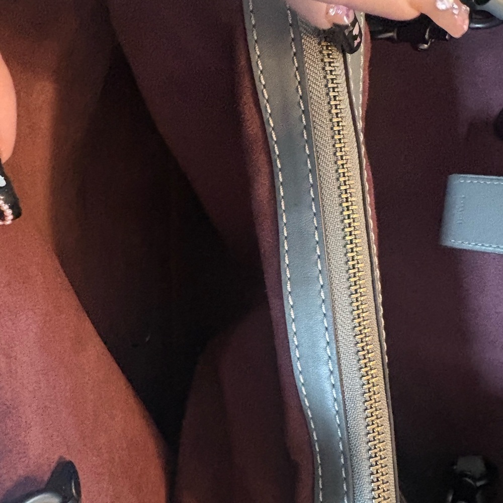 Coach Gray rogue 36 snake print handles - Picture 5 of 12